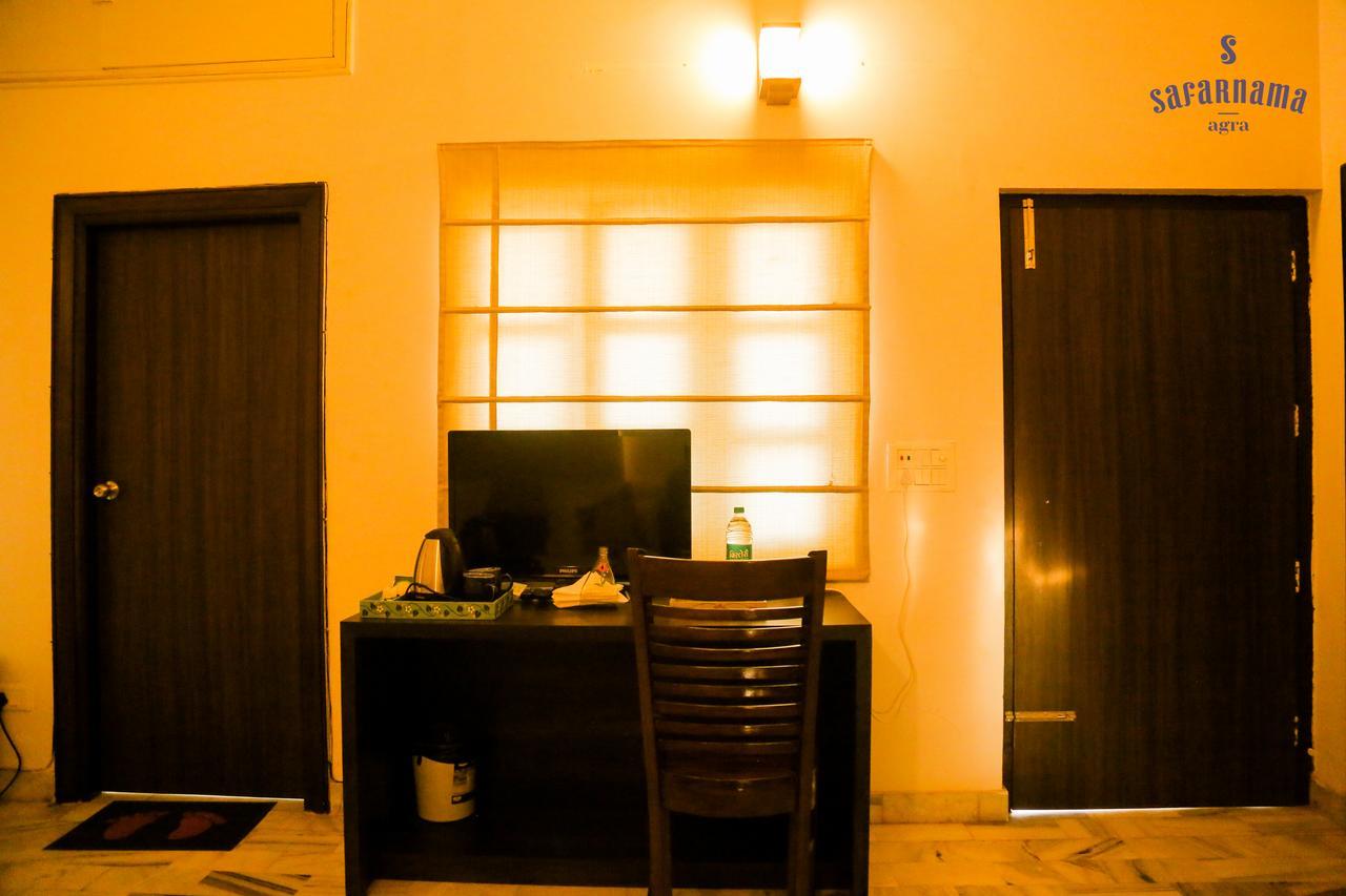 Bed and Breakfast Safarnama Agra Агра Экстерьер фото