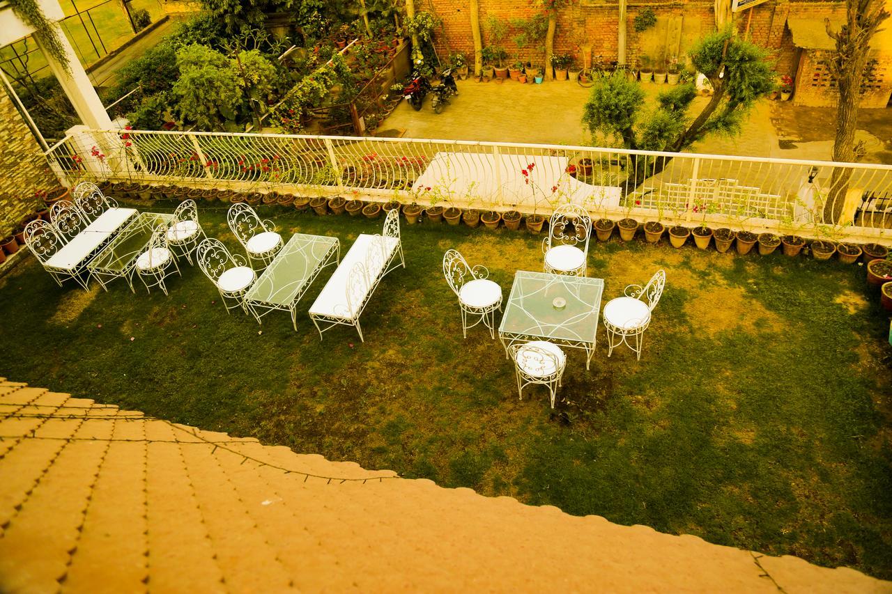 Bed and Breakfast Safarnama Agra Агра Экстерьер фото